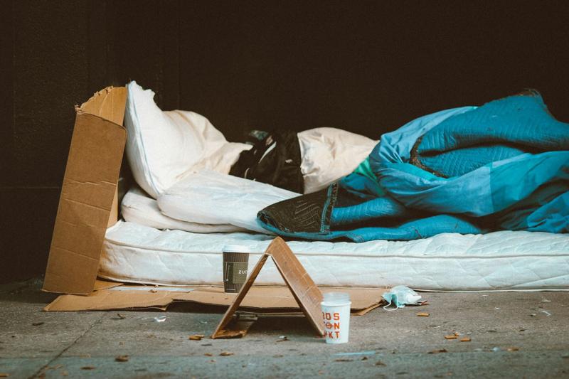 Report: Homelessness remains stubborn in Arizona despite more than $1 billion spent