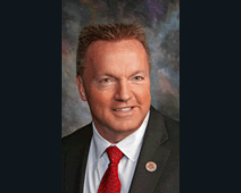 Arizona lawmaker injured in car accident