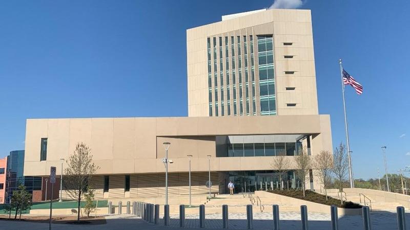 Man shot at federal courthouse in Harrisburg